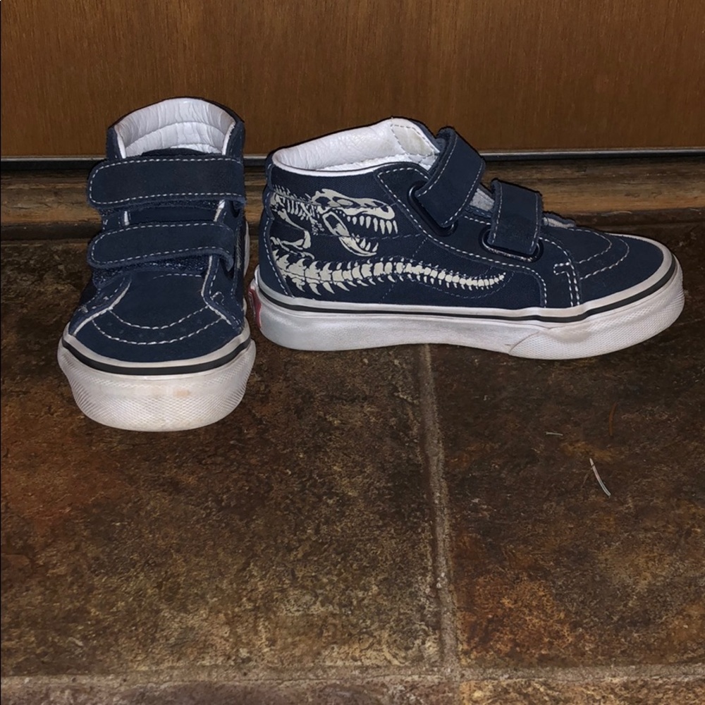 Size 11 kids glow-in-the-dark dinosaur Vans